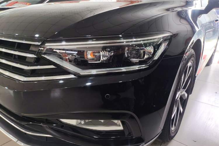 Used Volkswagen Magotan 2020 330TSI DSG Leading Model Left Front Headlight