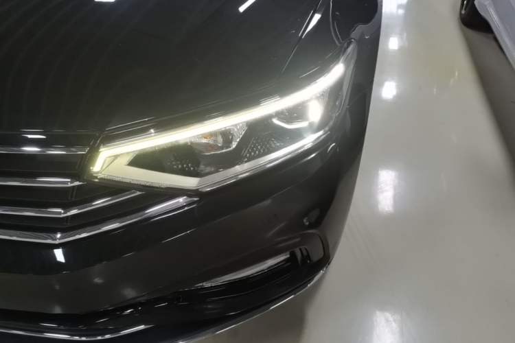 Used Volkswagen Magotan 2020 330TSI DSG Luxury Edition Left Front Headlight