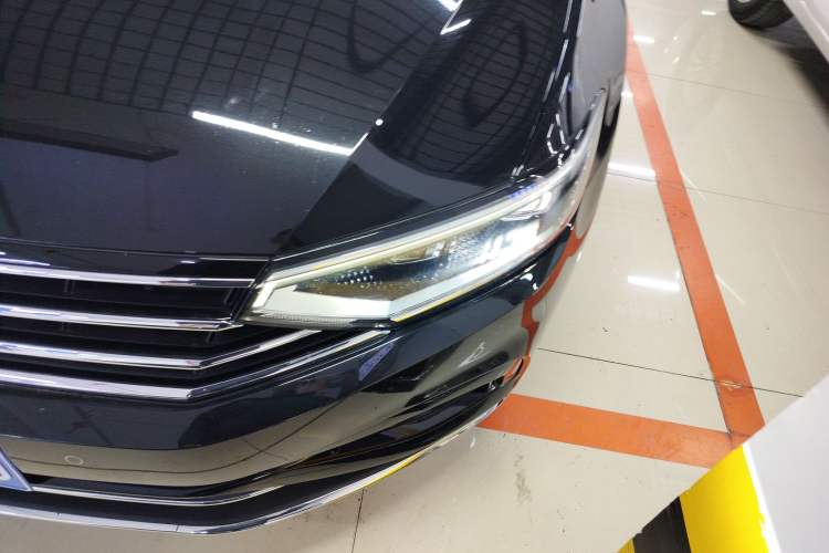 Used Volkswagen Magotan 2020 330TSI DSG Leading Model Left Front Headlight