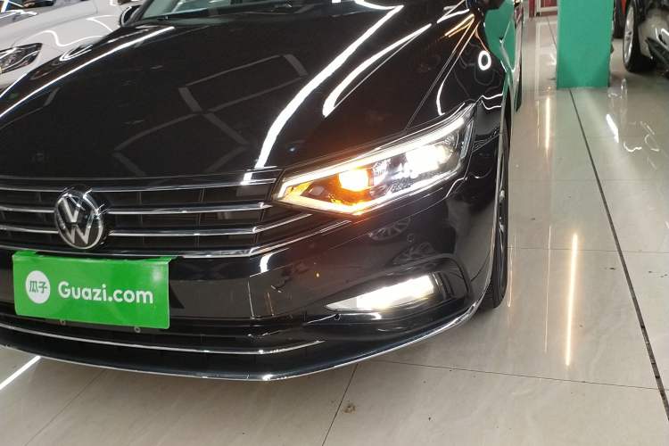 Used Volkswagen Magotan 2020 330TSI DSG Leading Model Left Front Headlight