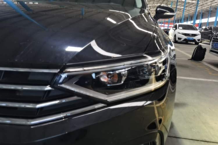 Used Volkswagen Magotan 2020 330TSI DSG Leading Model Left Front Headlight