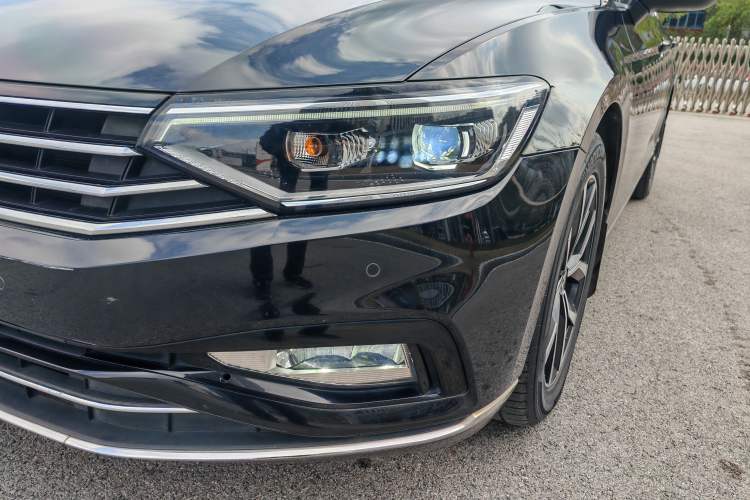 Used Volkswagen Magotan 2020 330TSI DSG Leading Model Left Front Headlight