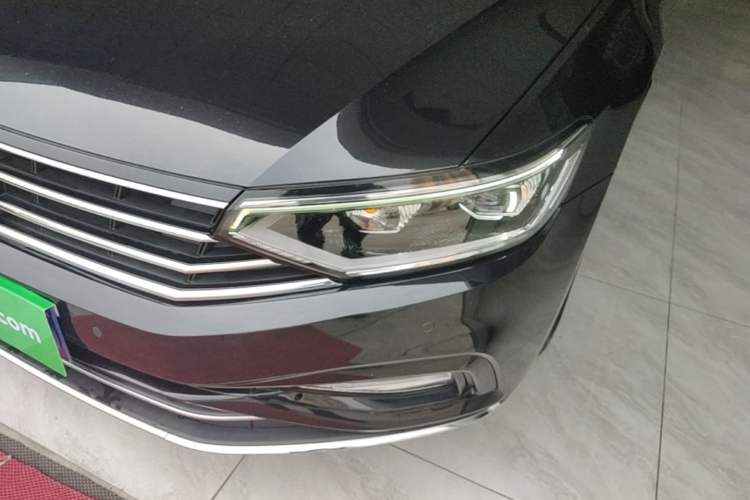 Used Volkswagen Magotan 2020 330TSI DSG Leading Model Left Front Headlight