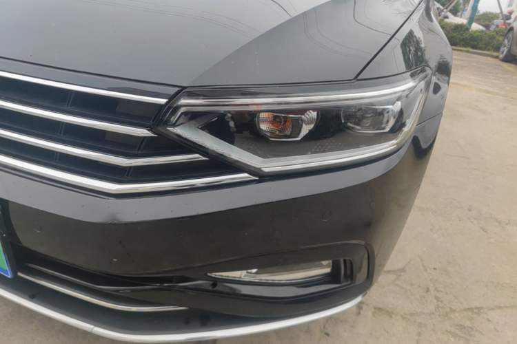 Used Volkswagen Magotan 2020 280TSI DSG Comfort Edition Left Front Headlight