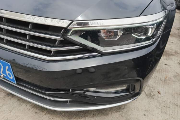 Used Volkswagen Magotan 2020 330TSI DSG Leading Model Left Front Headlight