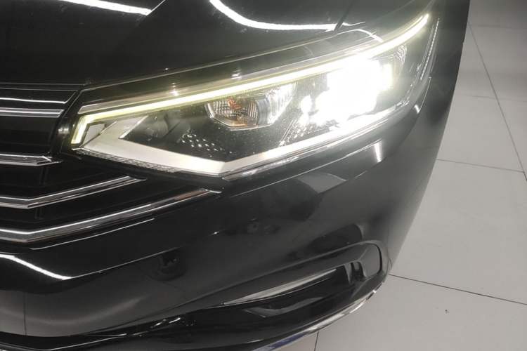 Used Volkswagen Magotan 2020 330TSI DSG Luxury Edition Left Front Headlight