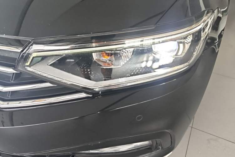 Used Volkswagen Magotan 2020 330TSI DSG Luxury Edition Left Front Headlight