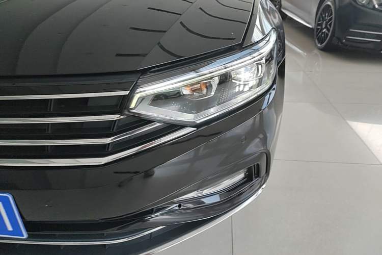 Used Volkswagen Magotan 2020 330TSI DSG Luxury Edition Left Front Headlight