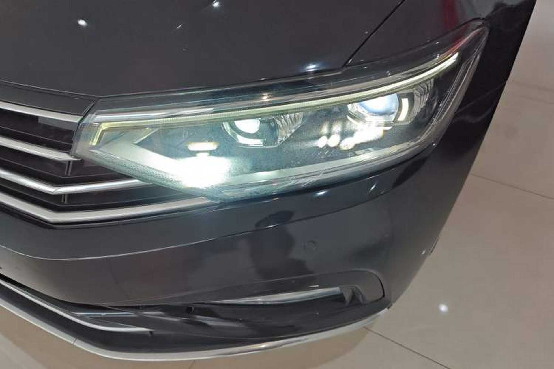 Used Volkswagen Magotan 2020 330TSI DSG Leading Model Left Front Headlight