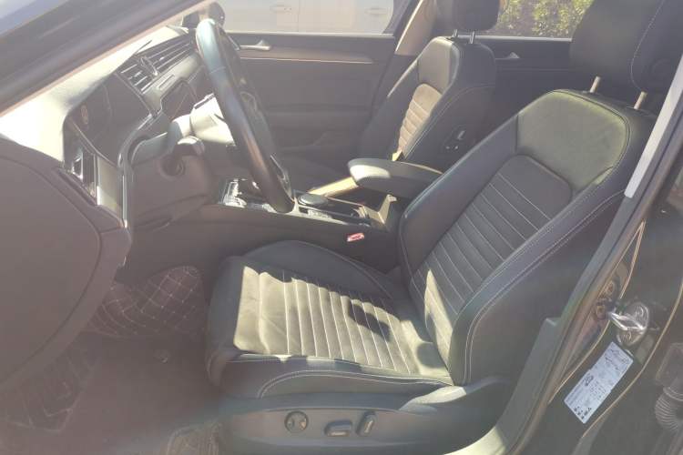 Used Volkswagen Magotan 2020 330TSI DSG Luxury Edition Left Front Seat