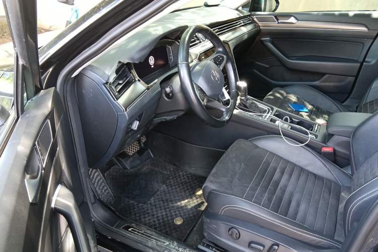Used Volkswagen Magotan 2020 380TSI DSG Luxury Version Left Front Seat
