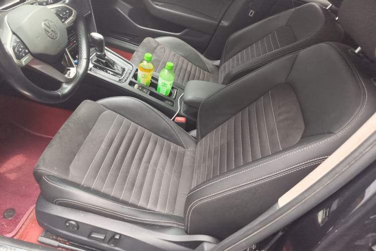 Used Volkswagen Magotan 2020 330TSI DSG Luxury Edition Left Front Seat