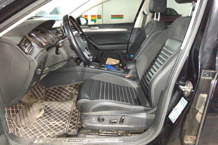 Used Volkswagen Magotan 2020 330TSI DSG Leading Model Left Front Seat