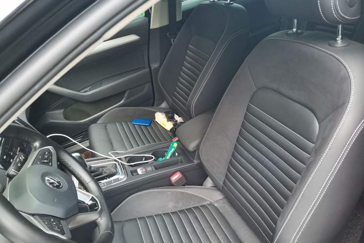 Used Volkswagen Magotan 2020 280TSI DSG Comfort Edition Left Front Seat
