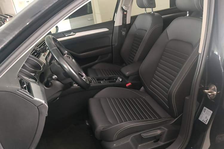 Used Volkswagen Magotan 2020 280TSI DSG Comfort Edition Left Front Seat