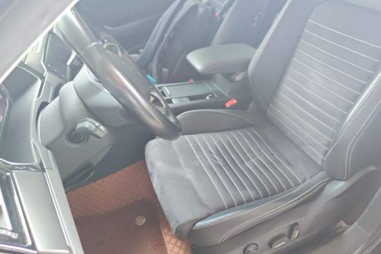 Used Volkswagen Magotan 2020 330TSI DSG Luxury Edition Left Front Seat