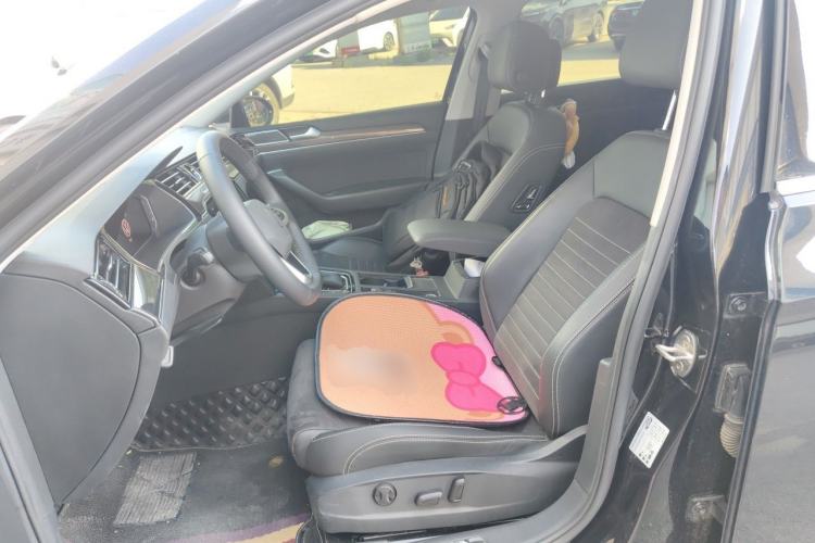 Used Volkswagen Magotan 2020 380TSI DSG Luxury Version Left Front Seat