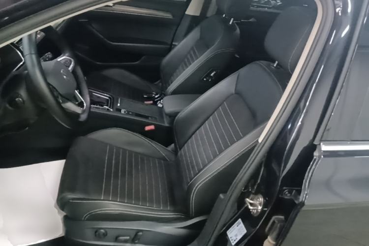 Used Volkswagen Magotan 2020 330TSI DSG Luxury Edition Left Front Seat