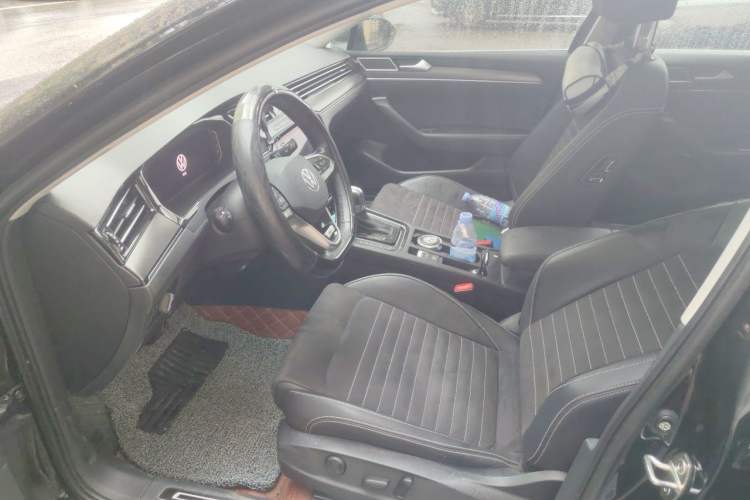 Used Volkswagen Magotan 2020 380TSI DSG Luxury Version Left Front Seat