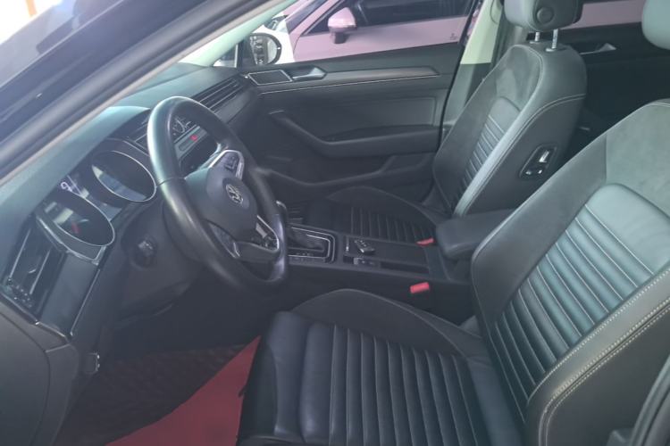 Used Volkswagen Magotan 2020 330TSI DSG Leading Model Left Front Seat