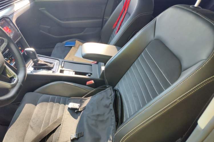 Used Volkswagen Magotan 2020 330TSI DSG Luxury Edition Left Front Seat