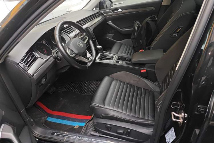 Used Volkswagen Magotan 2020 330TSI DSG Leading Model Left Front Seat