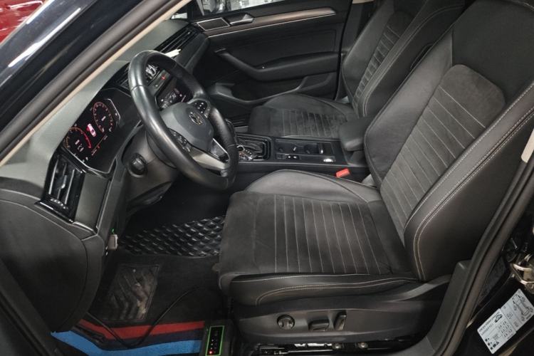 Used Volkswagen Magotan 2020 330TSI DSG Luxury Edition Left Front Seat