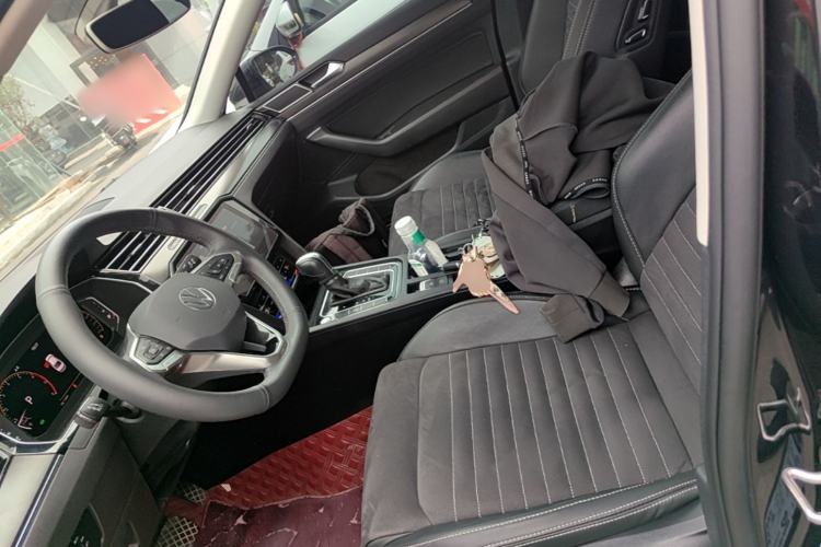 Used Volkswagen Magotan 2020 330TSI DSG Luxury Edition Left Front Seat