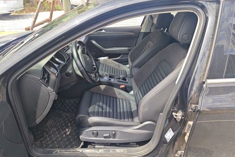Used Volkswagen Magotan 2020 330TSI DSG Leading Model Left Front Seat