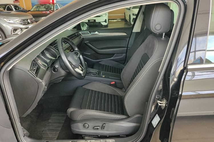 Used Volkswagen Magotan 2020 330TSI DSG Leading Model Left Front Seat