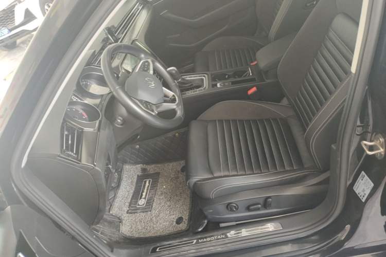 Used Volkswagen Magotan 2020 330TSI DSG Leading Model Left Front Seat