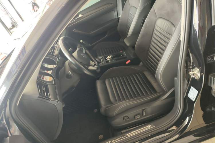 Used Volkswagen Magotan 2020 330TSI DSG Leading Model Left Front Seat