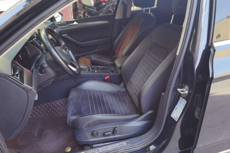 Used Volkswagen Magotan 2020 330TSI DSG Luxury Edition Left Front Seat