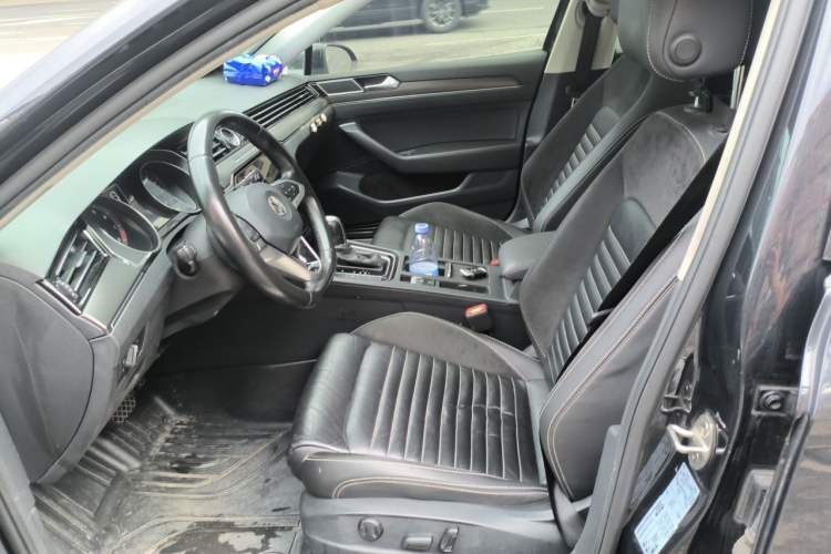 Used Volkswagen Magotan 2020 330TSI DSG Leading Model Left Front Seat