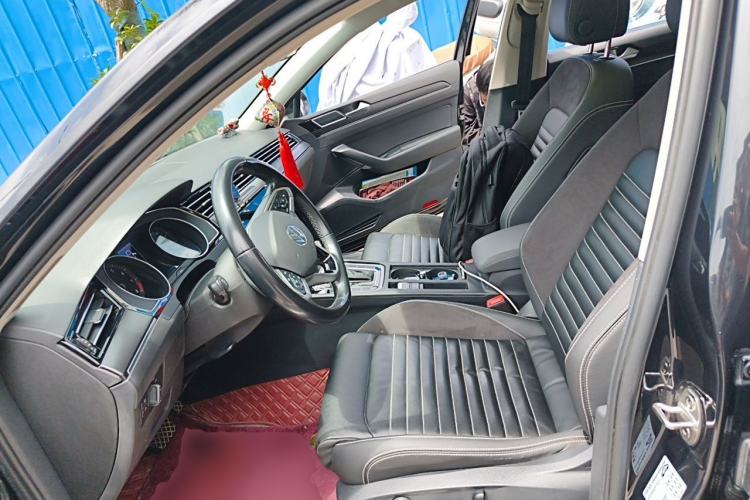 Used Volkswagen Magotan 2020 330TSI DSG Leading Model Left Front Seat
