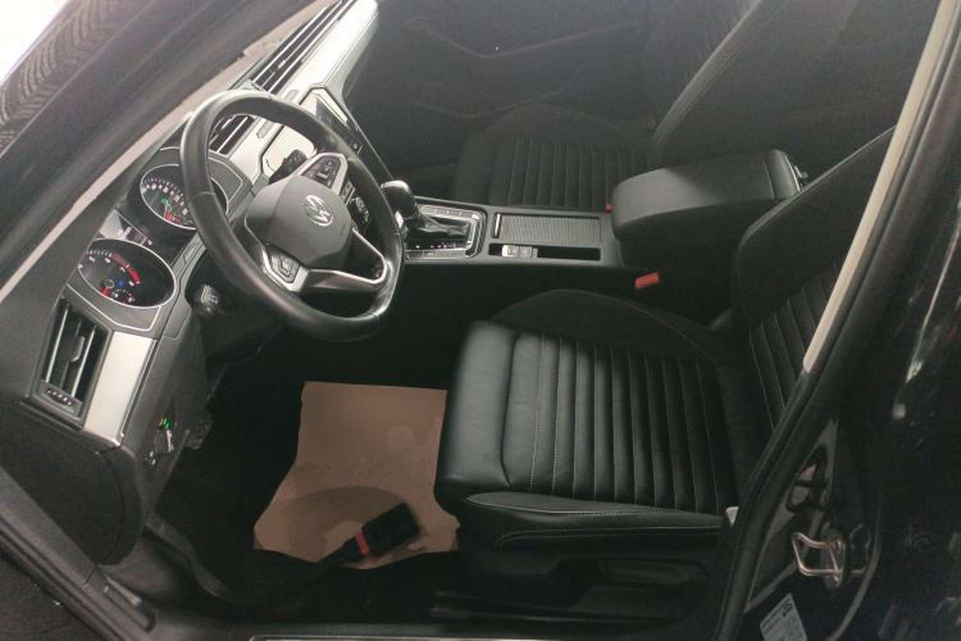 Used Volkswagen Magotan 2020 280TSI DSG Comfort Edition Left Front Seat