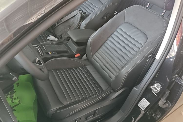 Used Volkswagen Magotan 2020 330TSI DSG Luxury Edition Left Front Seat