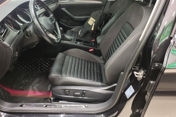 Used Volkswagen Magotan 2020 330TSI DSG Leading Model Left Front Seat