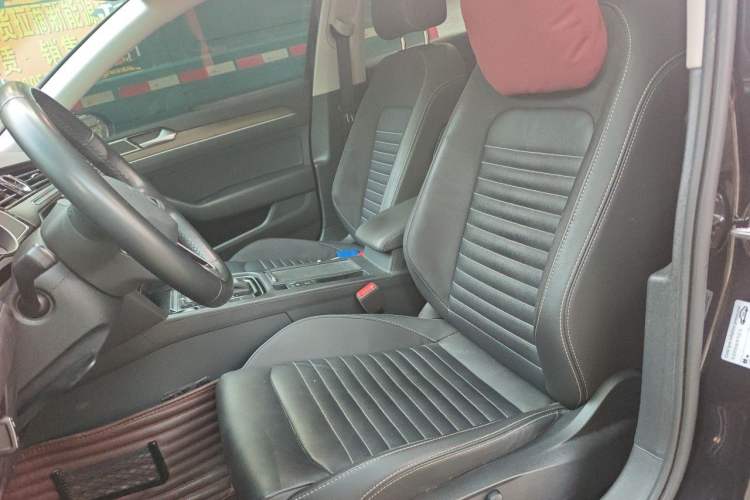 Used Volkswagen Magotan 2020 330TSI DSG Leading Model Left Front Seat