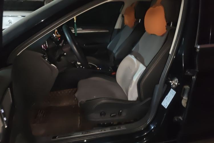 Used Volkswagen Magotan 2020 330TSI DSG Luxury Edition Left Front Seat