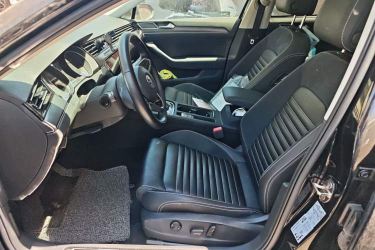 Used Volkswagen Magotan 2020 330TSI DSG Leading Model Left Front Seat