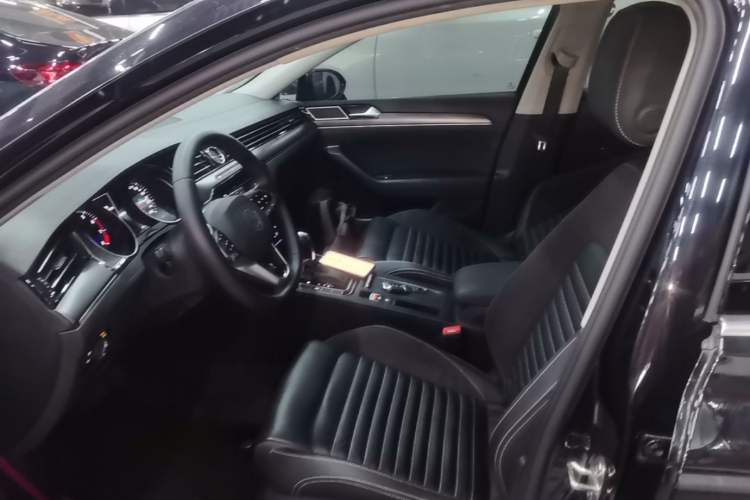 Used Volkswagen Magotan 2020 280TSI DSG Leading Edition Left Front Seat