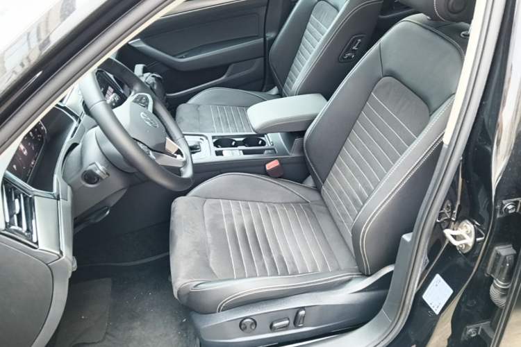 Used Volkswagen Magotan 2020 330TSI DSG Luxury Edition Left Front Seat