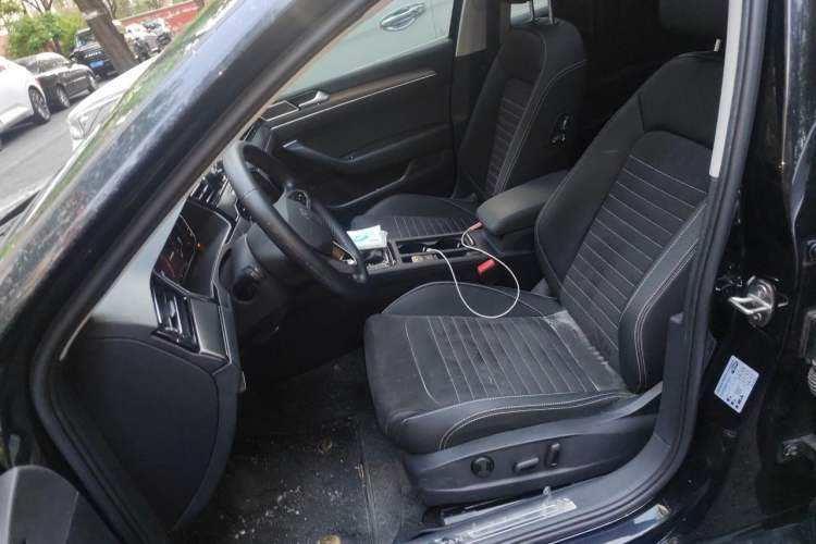 Used Volkswagen Magotan 2020 330TSI DSG Luxury Edition Left Front Seat