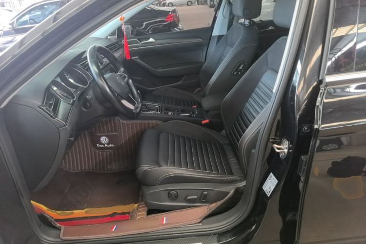 Used Volkswagen Magotan 2020 330TSI DSG Leading Model Left Front Seat