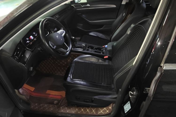 Used Volkswagen Magotan 2020 330TSI DSG Luxury Edition Left Front Seat