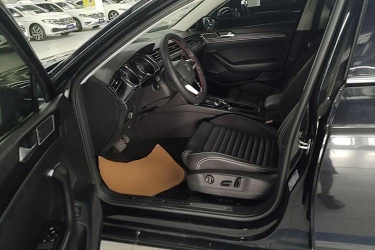 Used Volkswagen Magotan 2020 330TSI DSG Leading Model Left Front Seat