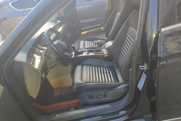 Used Volkswagen Magotan 2020 330TSI DSG Leading Model Left Front Seat
