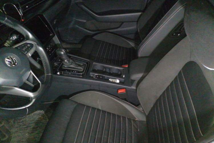 Used Volkswagen Magotan 2020 330TSI DSG Leading Model Left Front Seat