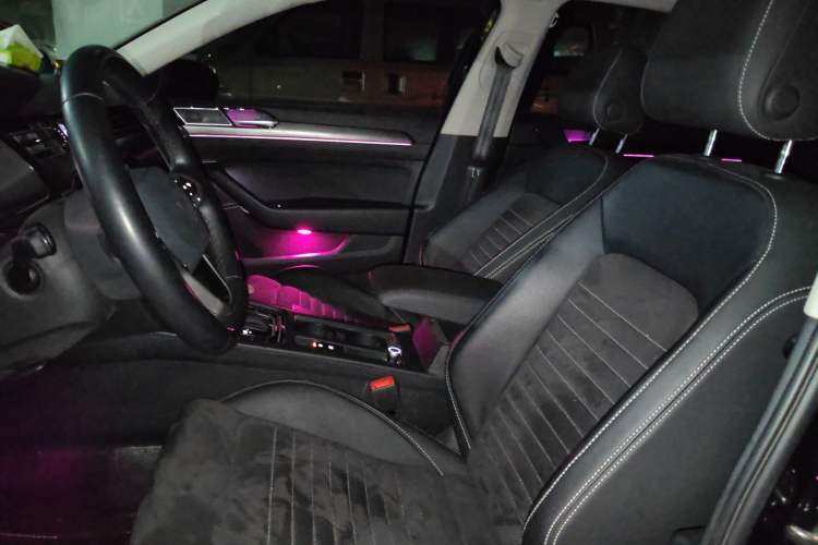 Used Volkswagen Magotan 2020 330TSI DSG Luxury Edition Left Front Seat
